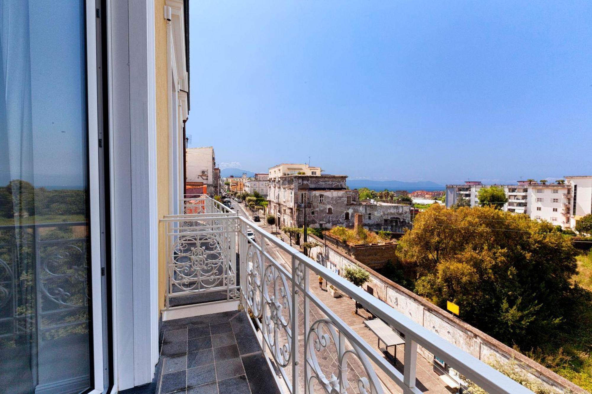 Vesuvius Palace Aparthotel Эрколано Экстерьер фото